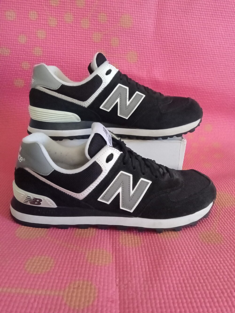 New Balance 574 Classic Encap Sneakers Athletic Womens 9 B Black Suede W574SKW